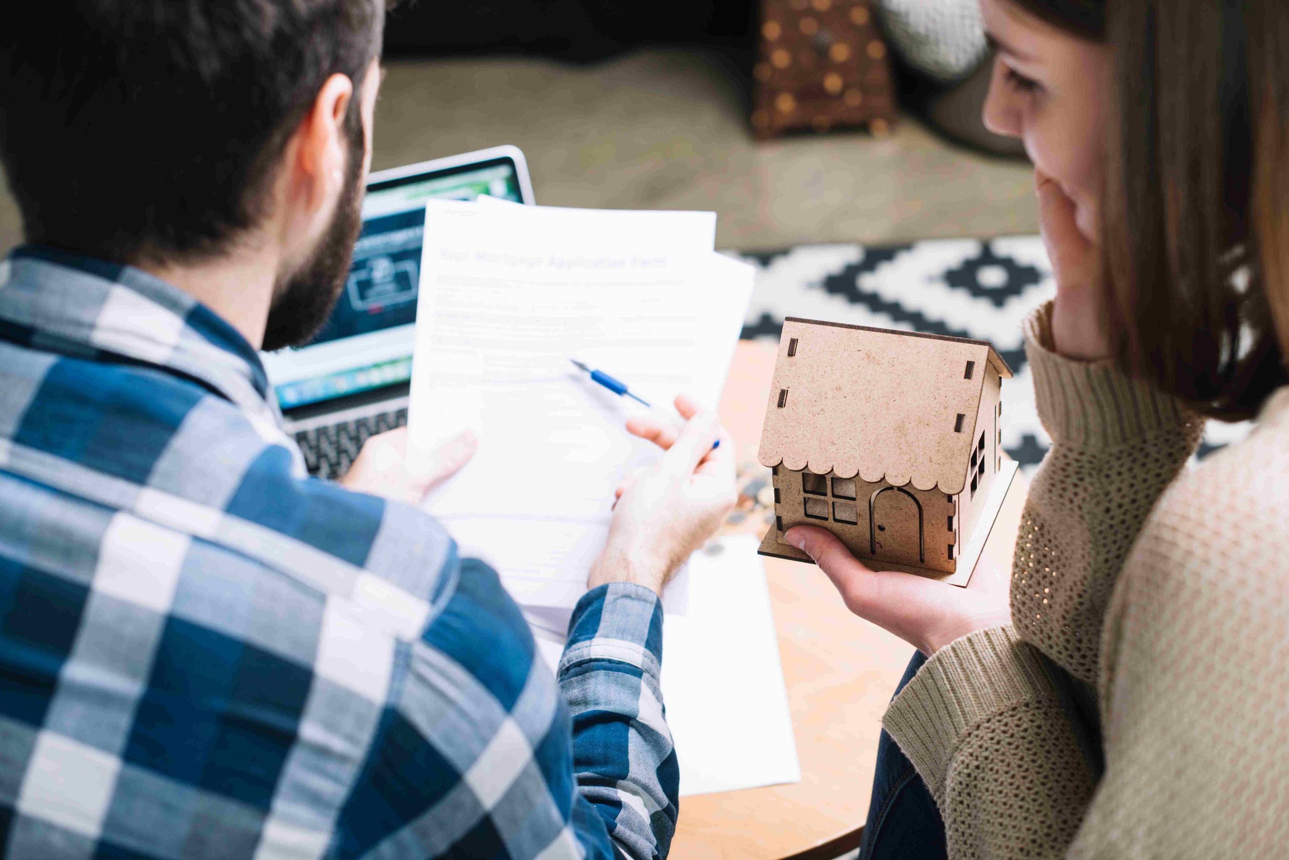 from-couple-with-mortgage-agreement_11zon